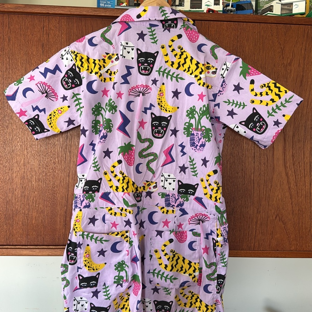 Nooworks Coveralls by Amy Hastings. Fun and dynamic patterns. Size Medium. NWT. - Picture 8 of 15
